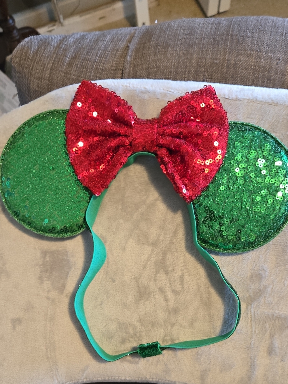 Christmas Sequined Green Minnie Ears with Red Bow